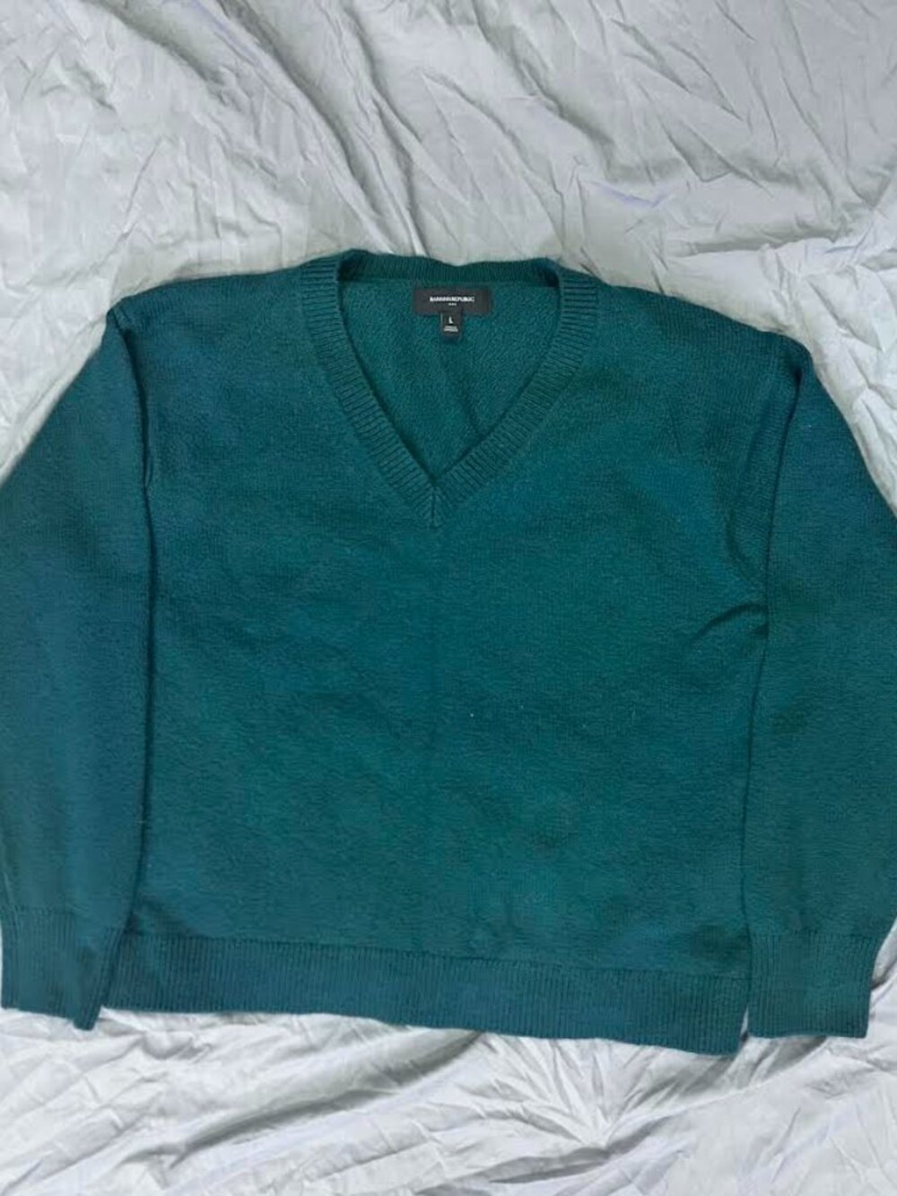 Banana Republic V-neck knitted sweater